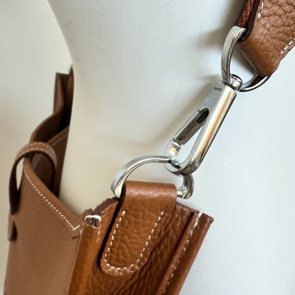 Evelyne III PM Gold Clemence Bag w/ Silver Hardware - Picture 9 of 16